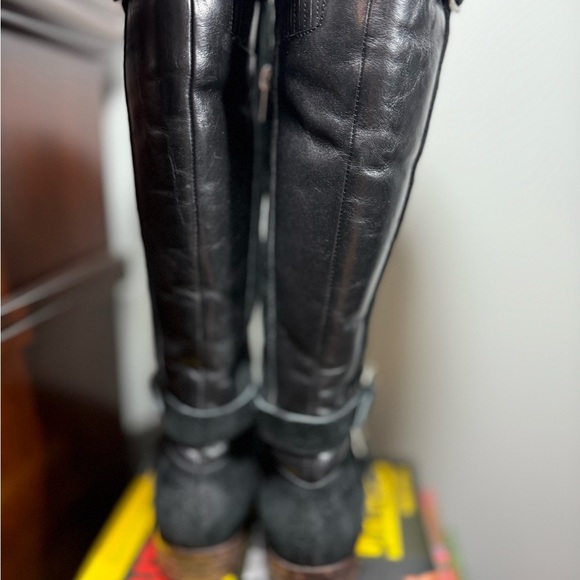 UGG Black Heeled Boots Sleek and Stylish - Picture 8 of 15